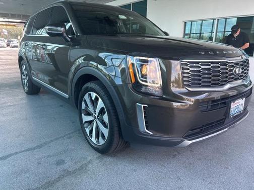 2020 Kia Telluride S