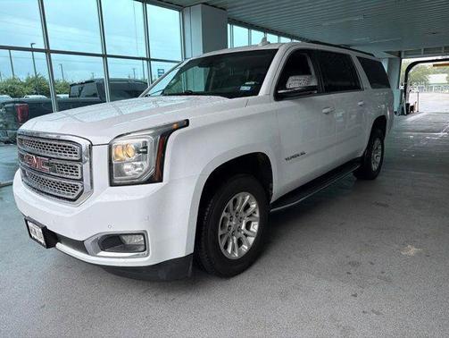 White 2019 GMC Yukon XL SLT