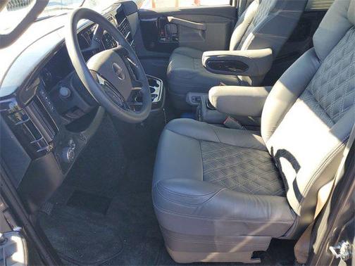 2025 GMC Savana 2500 Work Van