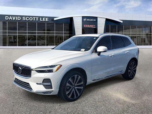 2023 Volvo XC60 Ultimate Bright Theme