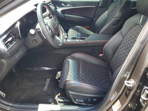 2024 Genesis G70 3.3T RWD Sport Advanced