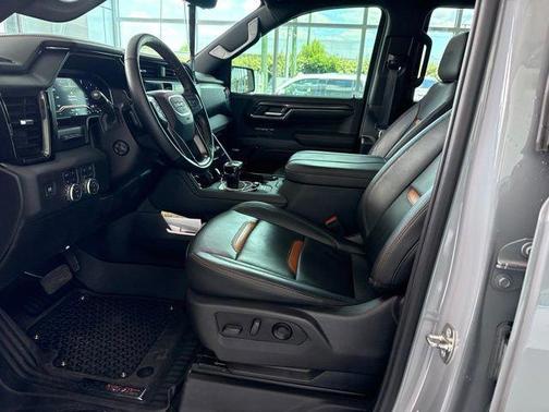 Thunderstorm Gray 2024 GMC Sierra 1500 AT4