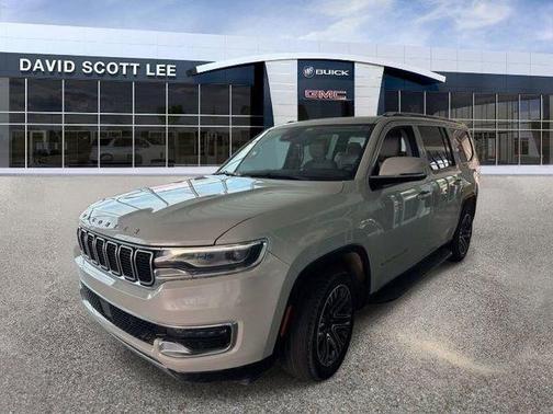 Luxury White Pearlcoat 2022 Jeep Wagoneer Series III 4x4