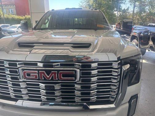 2025 GMC Sierra 3500 Denali