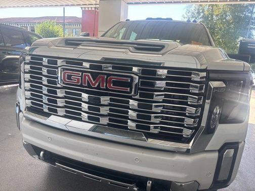 2025 GMC Sierra 3500 Denali