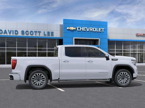 Glacier White Tricoat 2026 GMC Sierra 1500 Denali Ultimate