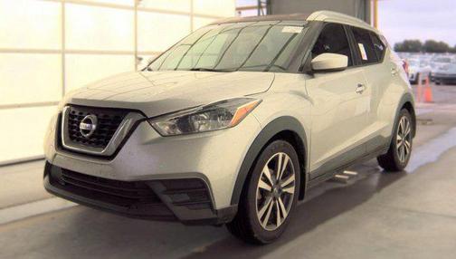 Brilliant Silver 2018 Nissan Kicks SV