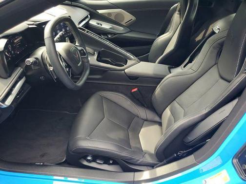 Rapid Blue 2023 Chevrolet Corvette Stingray w/2LT