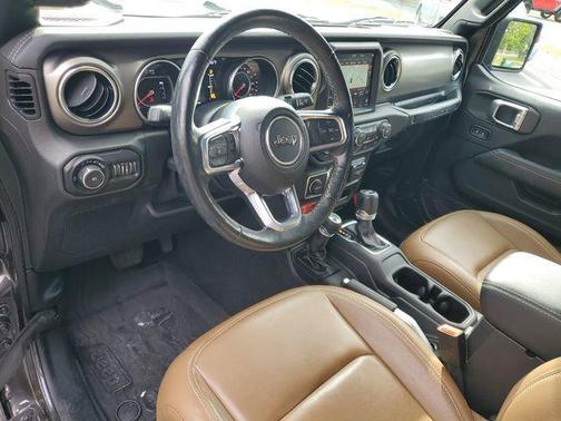 Granite Crystal Metallic Clearcoat 2020 Jeep Wrangler Unlimited Rubicon