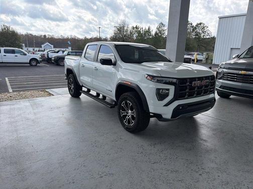2024 GMC Canyon AT4