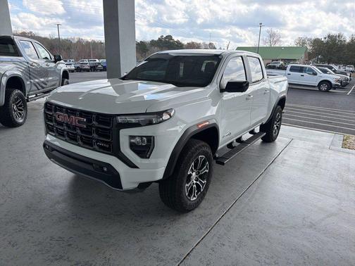 2024 GMC Canyon AT4