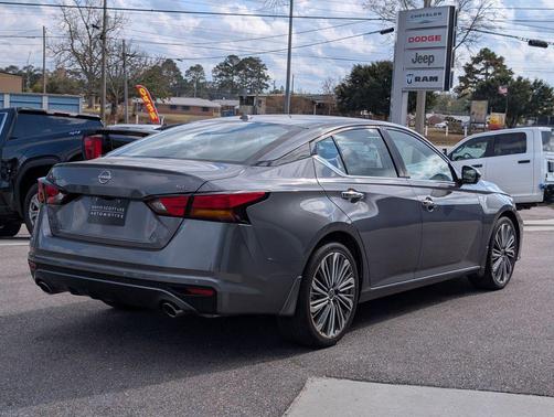 2025 Nissan Altima 2.5 SL