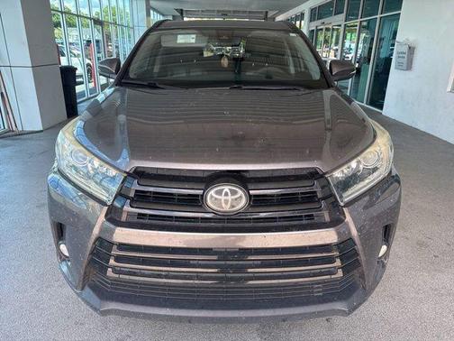 Predawn Gray Mica 2017 Toyota Highlander XLE