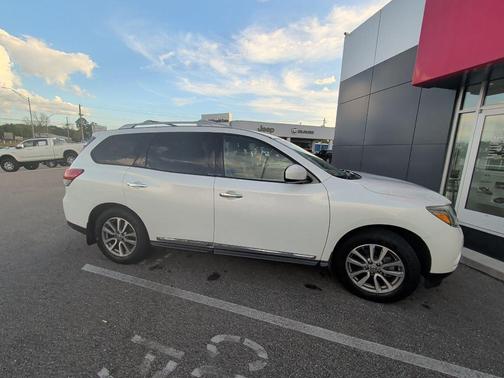 Moonlight White 2014 Nissan Pathfinder SL