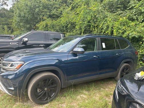 2023 Volkswagen Atlas 3.6L SE w/Technology