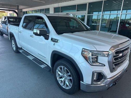 White 2019 GMC Sierra 1500 SLT