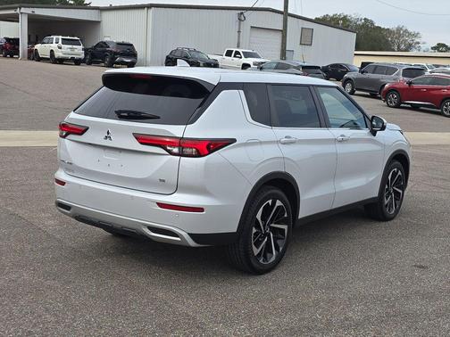 2022 Mitsubishi Outlander SE 2.5 2WD