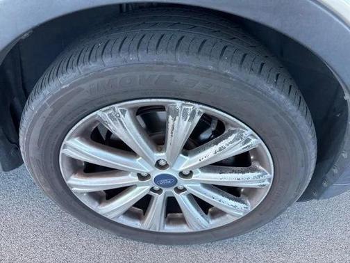 White Gold Metallic 2017 Ford Escape Titanium