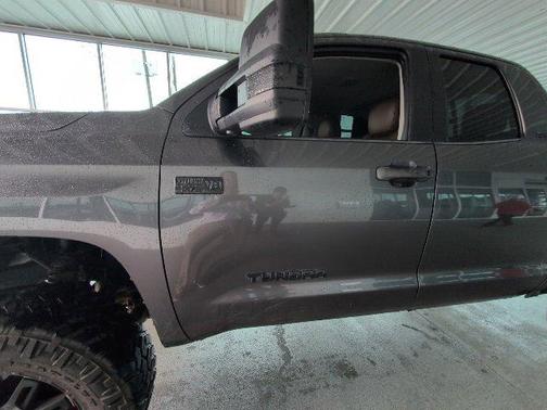 2017 Toyota Tundra SR