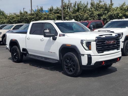 Summit White 2026 GMC Sierra 2500 AT4