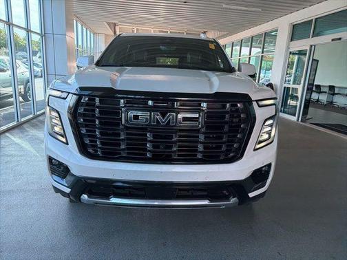 White Frost Tricoat 2025 GMC Yukon XL Denali Ultimate