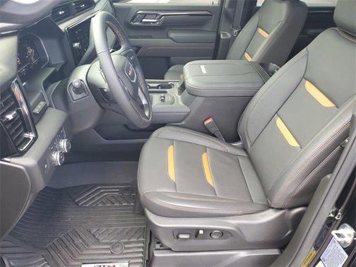 2025 GMC Sierra 2500 AT4