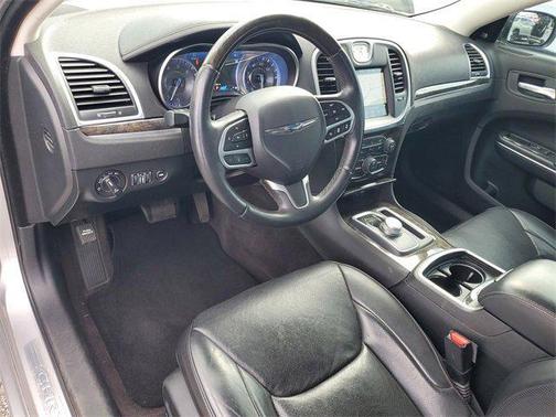 2018 Chrysler 300 Limited