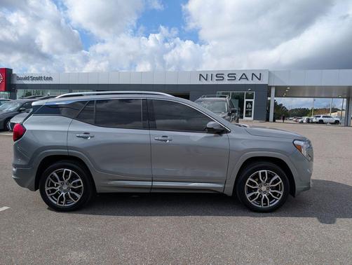 2024 GMC Terrain Denali