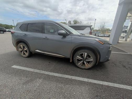 Boulder Gray Pearl 2023 Nissan Rogue SL