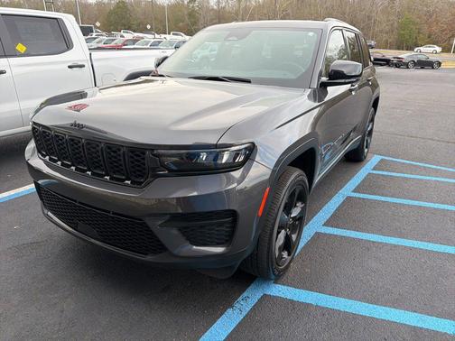 2024 Jeep Grand Cherokee Altitude