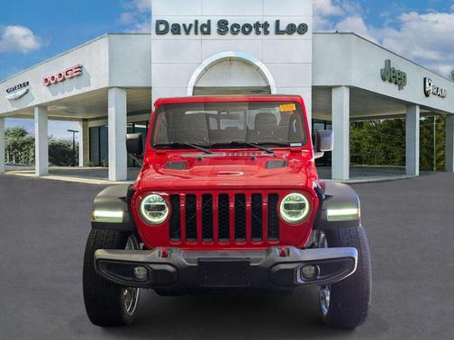 Firecracker Red Clearcoat 2021 Jeep Gladiator Rubicon