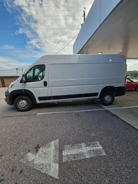 Bright White Clearcoat 2026 RAM ProMaster 2500 Tradesman