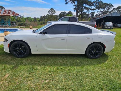2017 Dodge Charger SE