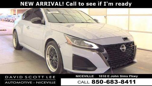 Gray 2024 Nissan Altima SR FWD