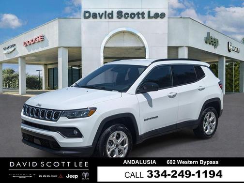 Bright White Clearcoat 2025 Jeep Compass Latitude