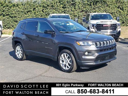 2023 Jeep Compass Latitude Lux