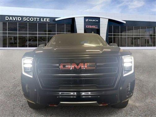 2023 GMC Yukon XL 4WD AT4