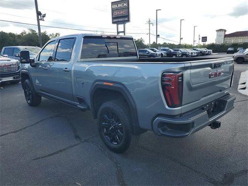 2024 GMC Sierra 2500 AT4