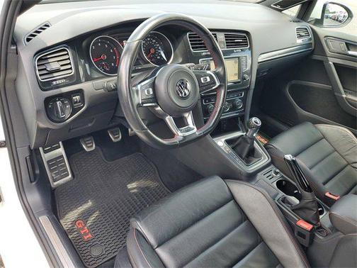 2016 Volkswagen Golf GTI 2.0T Autobahn w/Performance Package 4-Door