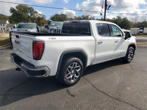 2022 GMC Sierra 1500 SLT