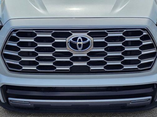 Wind Chill Pearl 2024 Toyota Sequoia Capstone