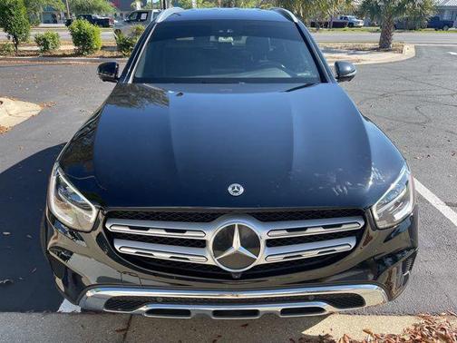 Black 2022 Mercedes-Benz GLC 300 Base