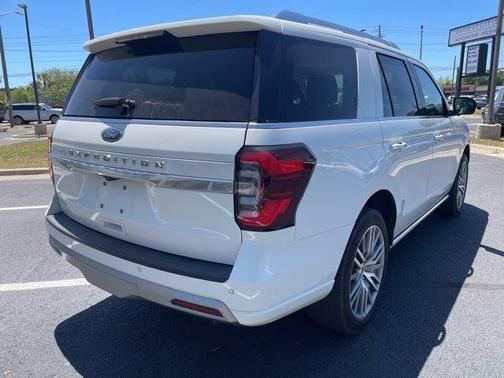 2022 Ford Expedition Platinum