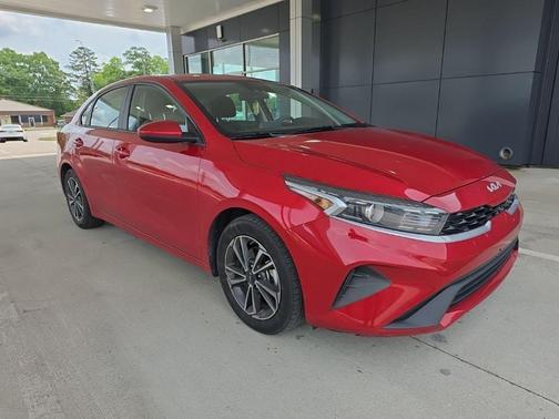 Currant Red 2023 Kia Forte LXS