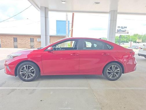 Currant Red 2023 Kia Forte LXS