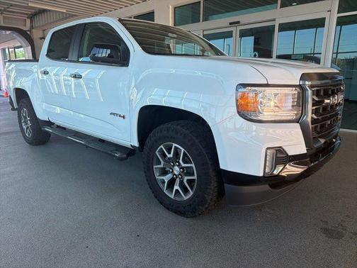 Summit White 2022 GMC Canyon AT4