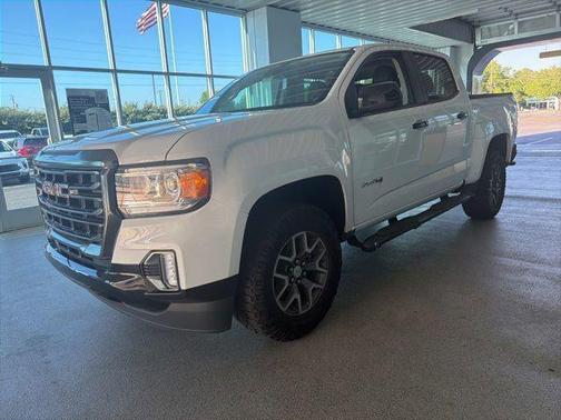 Summit White 2022 GMC Canyon AT4