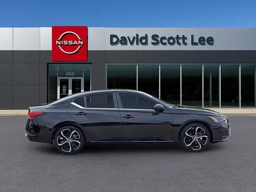 2024 Nissan Altima SR FWD