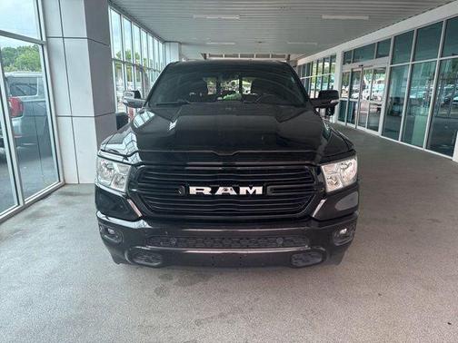 Diamond Black Crystal Pearlcoat 2021 RAM 1500 Big Horn/Lone Star