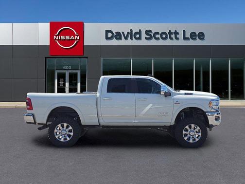 Pearl White 2024 RAM 2500 Limited Crew Cab 4x4 6'4' Box